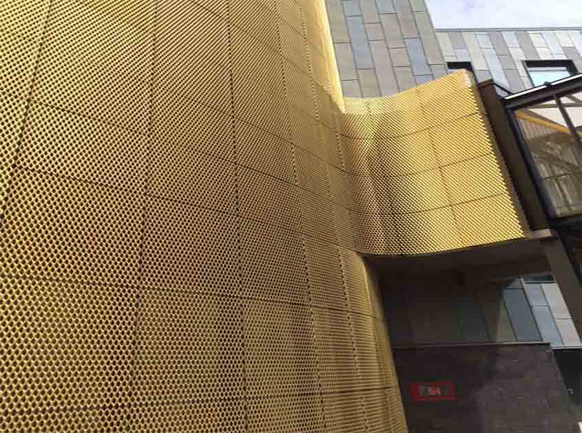 Architectural Metal Mesh: Aesthetic Solutions for Privacy Screens