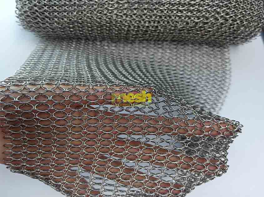 Can Ring Mesh Curtain be used as a room divider in open-plan spaces