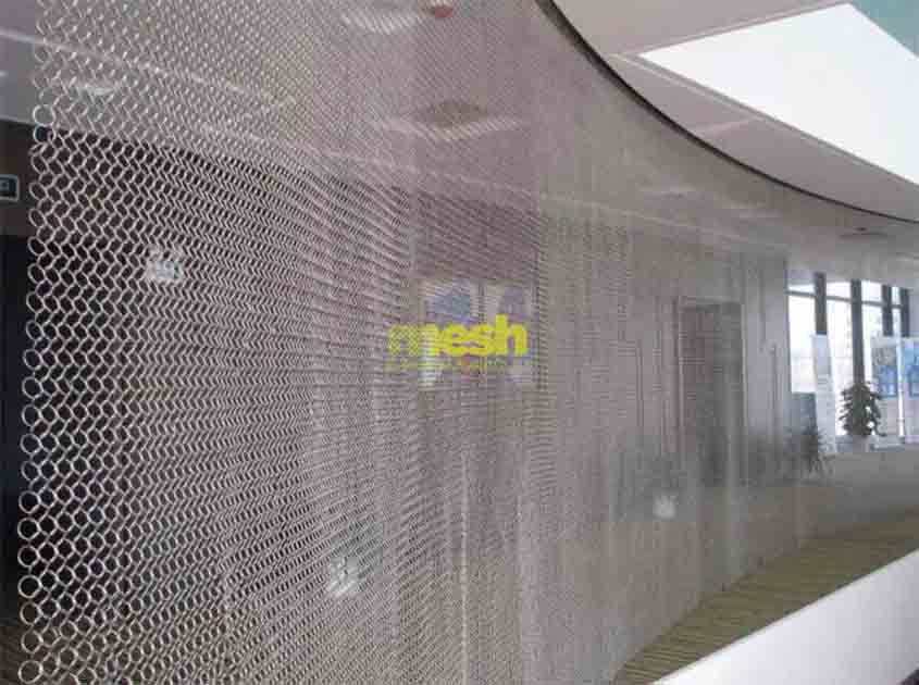 What are the fire-resistant properties of Ring Mesh Curtain