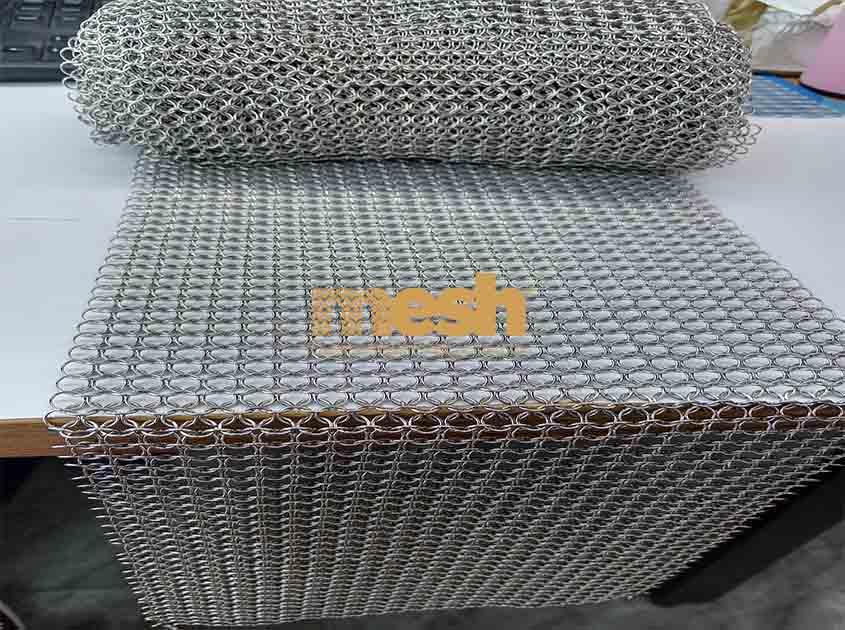 What are the load-bearing capabilities of Ring Mesh Curtain