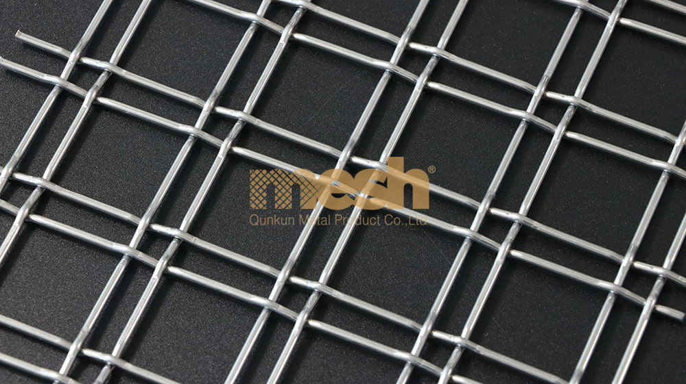 Crimped Woven Mesh's Integral Role in the Metallurgical Industry