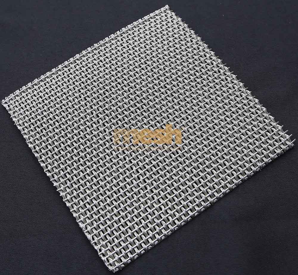 Crimped Woven Mesh: Revolutionizing Industrial Filtration Systems