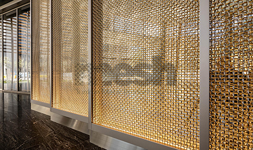 Redefining Vertical Travel: Woven Metal Mesh for Elevator Exteriors