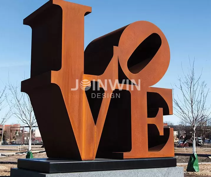 Love Sculpture